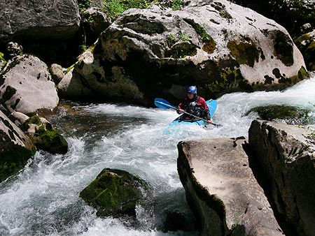 aguas bravas en asturias jaire aventura