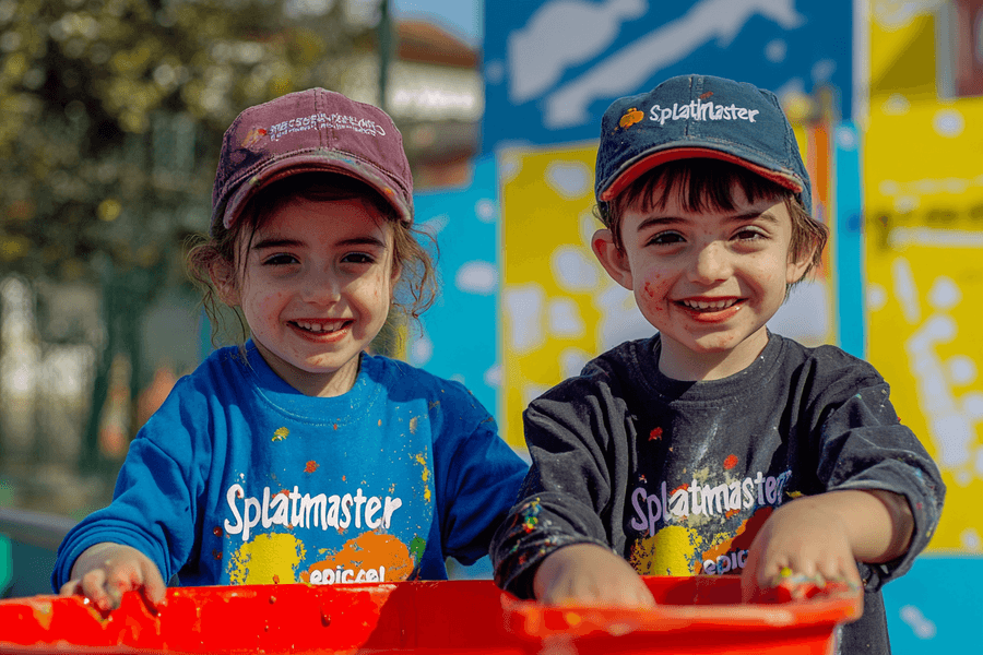 ¿Buscas una actividad segura y divertida para tus hijos? Prueba una sesión de Splatmaster con ropa cómoda, equipo de protección y snacks. ¡Reserva hoy!